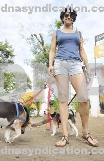Gul Panag feet photo 2