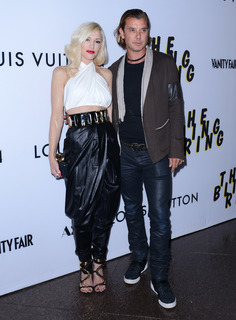 Gwen Stefani feet photo thumbnail