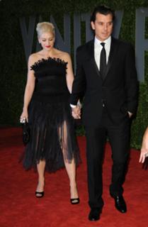 Gwen Stefani feet photo thumbnail