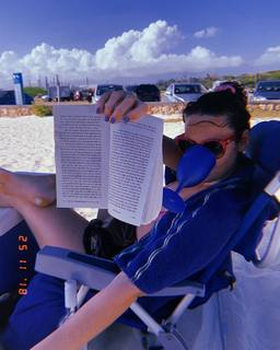 Gwen van Poorten feet photo 2