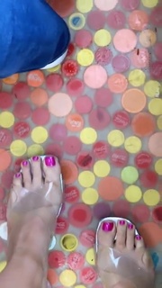 Gwen van Poorten feet photo 9