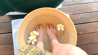 Gwen van Poorten feet photo 17