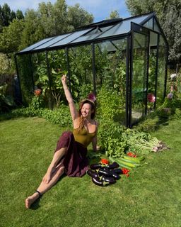 Gwen van Poorten feet photo 2