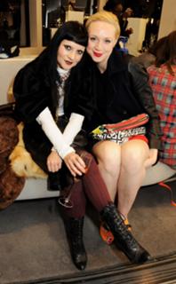 Gwendoline Christie feet photo thumbnail