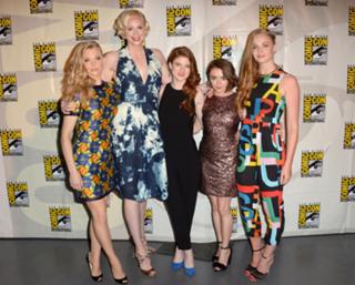 Gwendoline Christie feet photo thumbnail