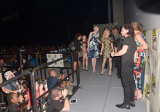 Gwendoline Christie feet photo thumbnail