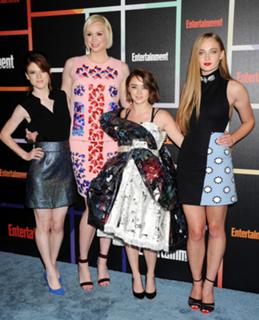 Gwendoline Christie feet photo thumbnail