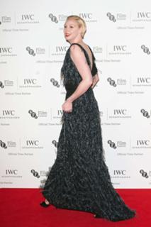 Gwendoline Christie feet photo thumbnail