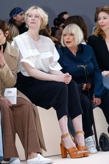 Gwendoline Christie feet photo thumbnail