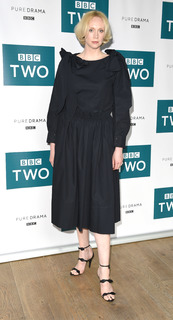 Gwendoline Christie feet photo thumbnail