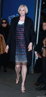 Gwendoline Christie feet photo thumbnail