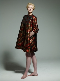 Gwendoline Christie feet photo thumbnail