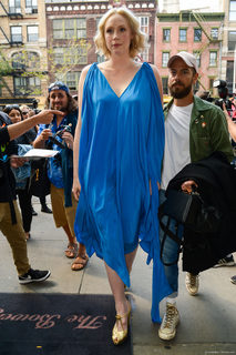 Gwendoline Christie feet photo thumbnail