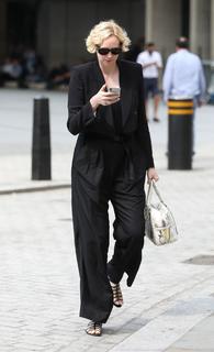 Gwendoline Christie feet photo thumbnail