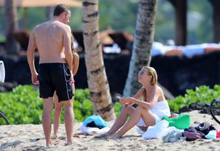 Gwyneth Paltrow feet photo thumbnail