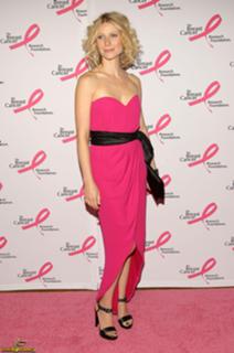 Gwyneth Paltrow feet photo thumbnail