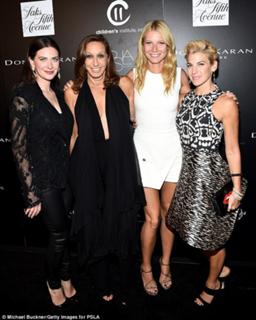 Gwyneth Paltrow feet photo thumbnail