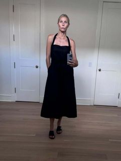 Gwyneth Paltrow feet photo thumbnail