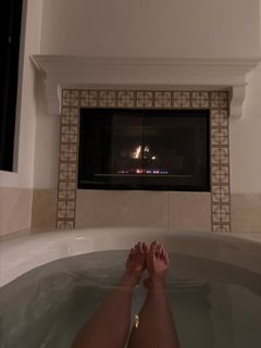 Gwyneth Paltrow feet photo 19