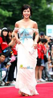 Gyu-ri Nam feet photo 14