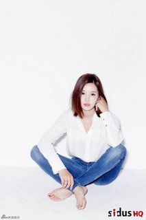 Gyu-ri Nam feet photo 8