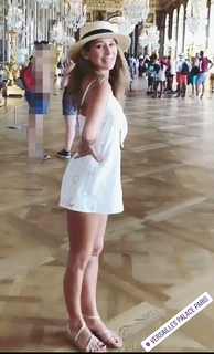 Géraldine Bazán feet photo thumbnail
