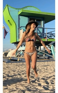 Géraldine Bazán feet photo thumbnail