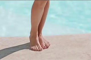 Géraldine Bazán feet photo thumbnail