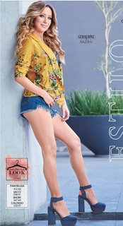 Géraldine Bazán feet photo thumbnail