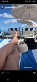 Géraldine Bazán feet photo thumbnail