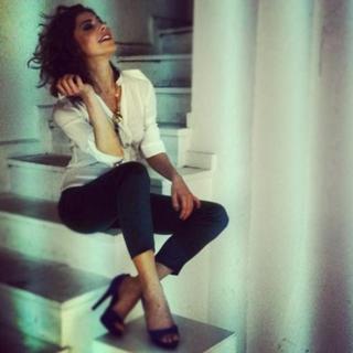 Gözde Kansu feet photo 2