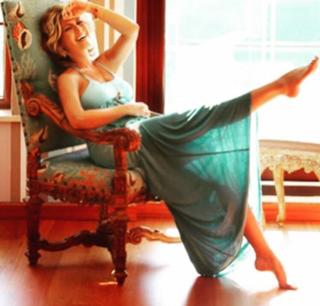 Gülben Ergen feet photo thumbnail