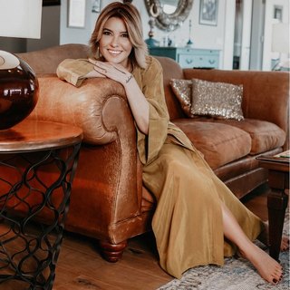 Gülben Ergen feet photo thumbnail
