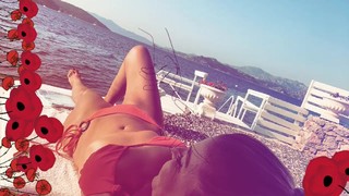 Gülben Ergen feet photo thumbnail