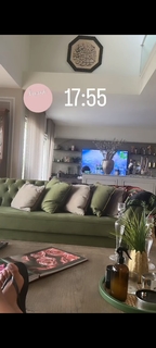 Gülben Ergen feet photo thumbnail