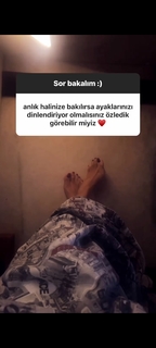 Gülben Ergen feet photo thumbnail