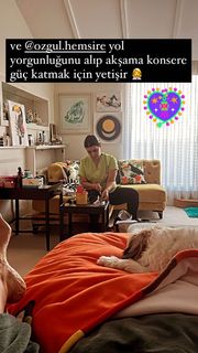 Gülben Ergen feet photo thumbnail