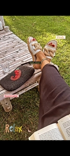 Gülben Ergen feet photo thumbnail