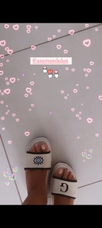 Gülben Ergen feet photo thumbnail