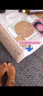 Gülben Ergen feet photo thumbnail