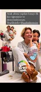 Gülben Ergen feet photo thumbnail