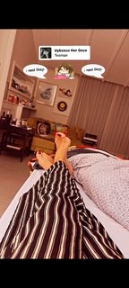 Gülben Ergen feet photo thumbnail