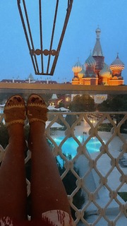 Gülben Ergen feet photo thumbnail