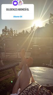 Gülben Ergen feet photo thumbnail