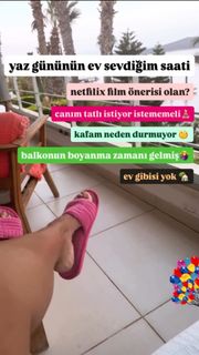 Gülben Ergen feet photo thumbnail