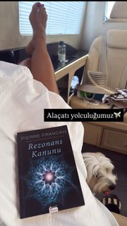 Gülben Ergen feet photo thumbnail