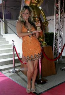 Gülcan Kamps feet photo thumbnail