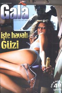 Güzide Duran feet photo 17
