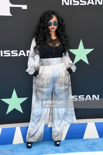 H.E.R. feet photo 18