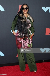 H.E.R. feet photo 15